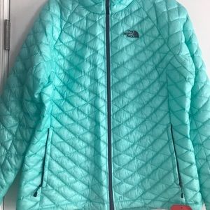 NWT The North Face Thermoball Jacket